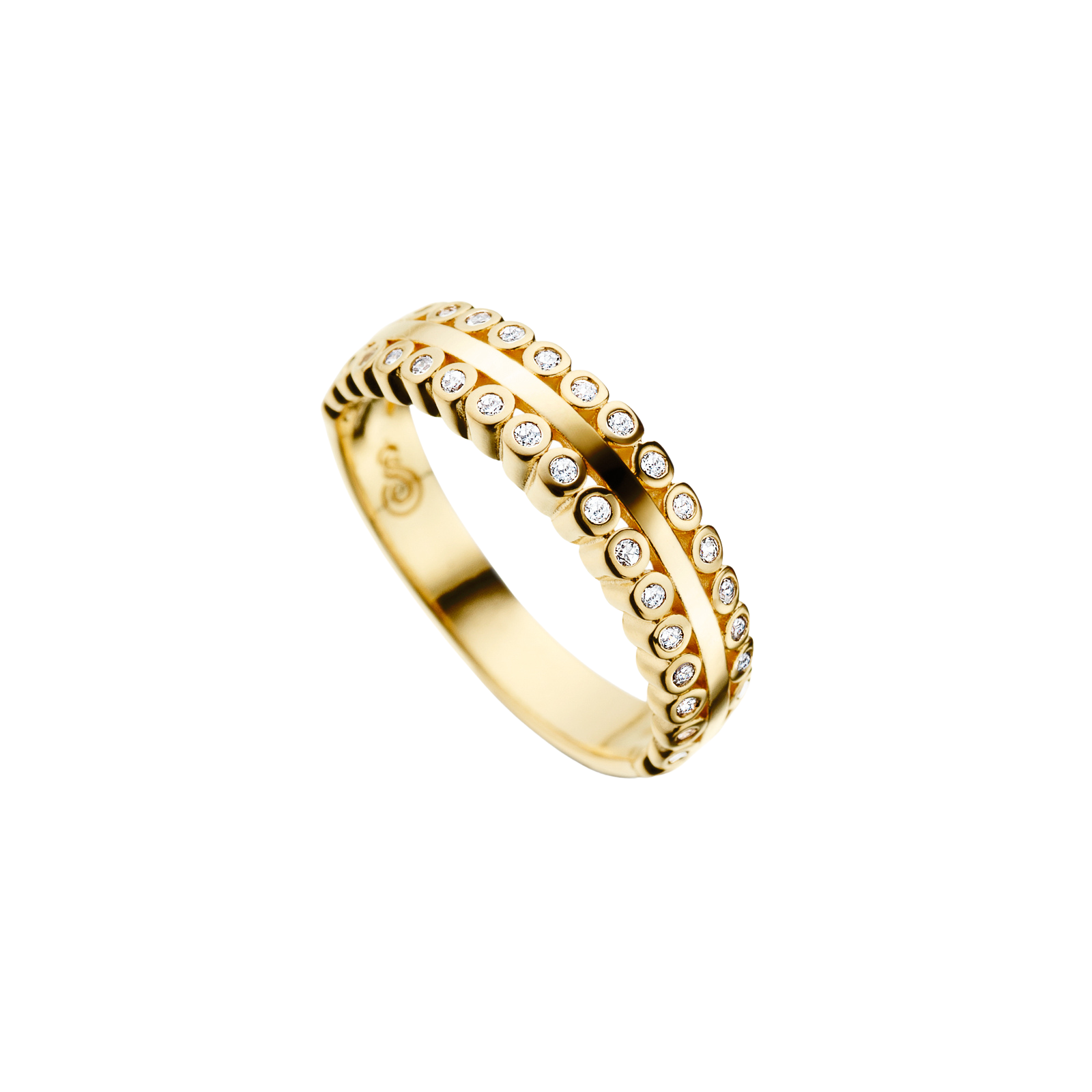 Zirconia studded ring